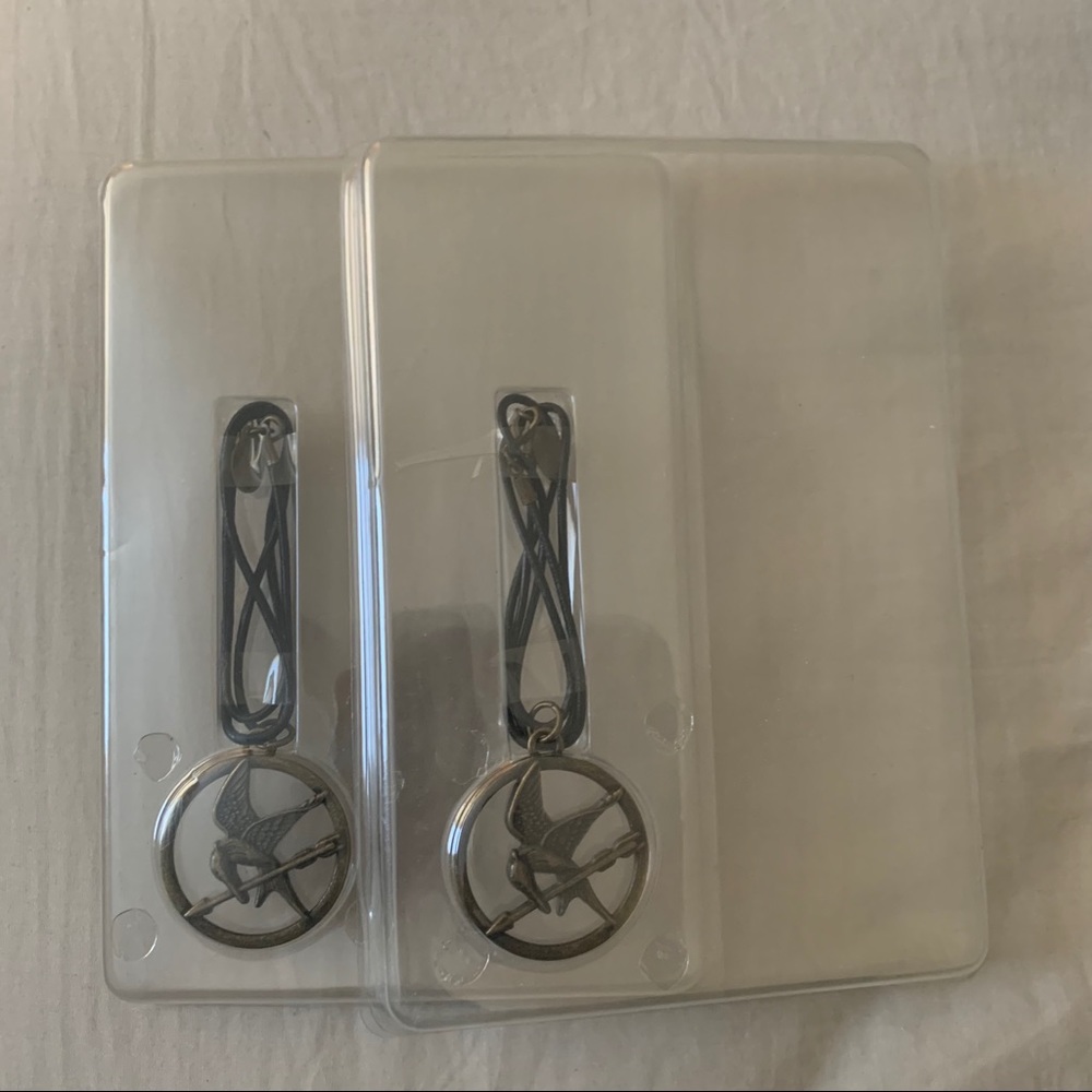 2 Hunger Games Mockingjay Medallions Necklace New